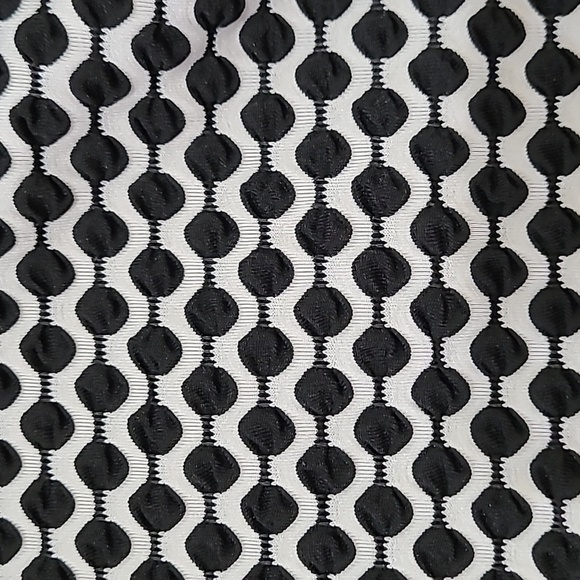 Ruby Rd black and white top with a textured polka-dot pattern size 3X - Picture 5 of 7